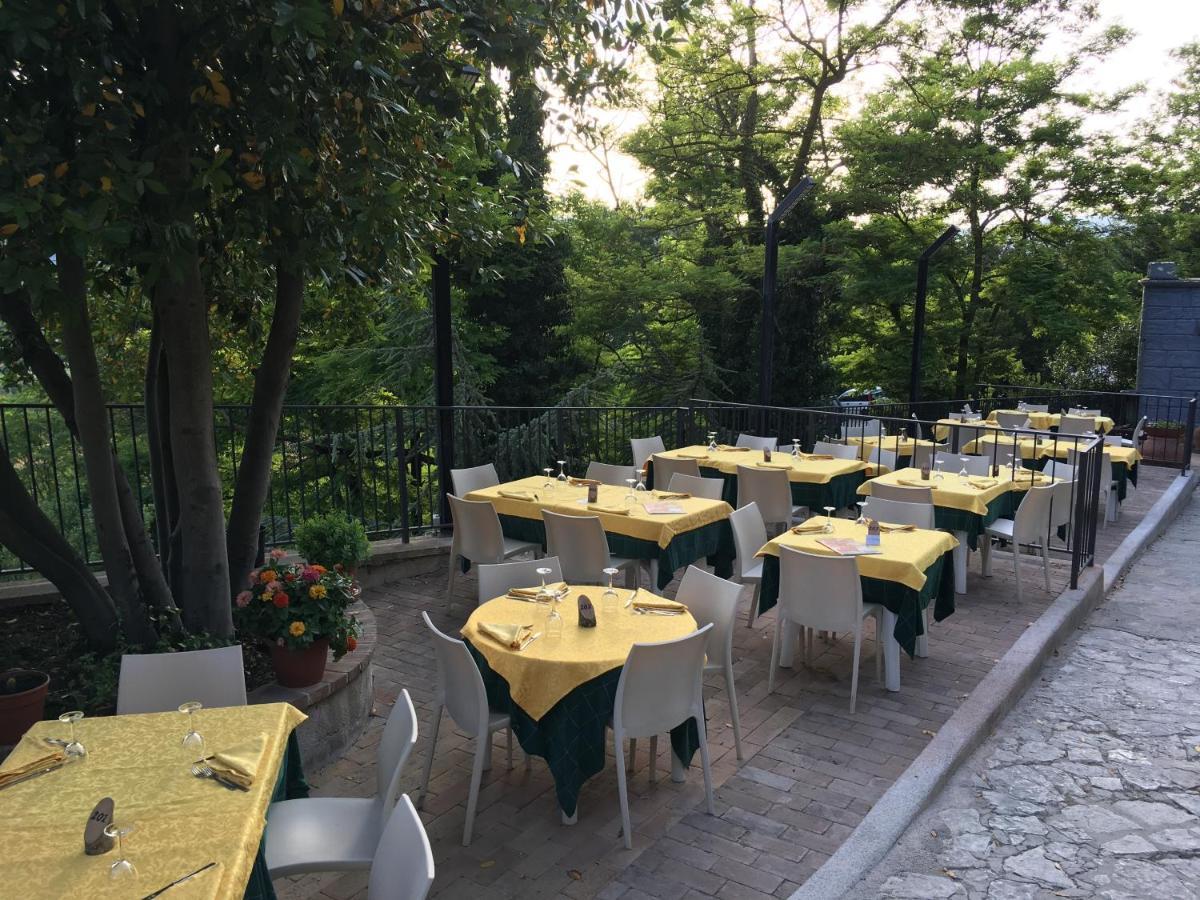 ノチェーラ・ウンブラ Agriturismo Le Francescheヴィラ エクステリア 写真